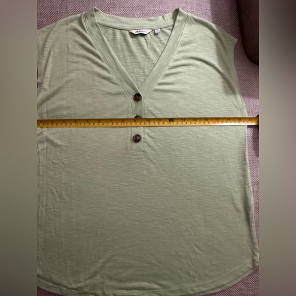 REITMAN’S CUTE LIGHTWEIGHT GREEN TOP NEVER WORN - Picture 7 of 10